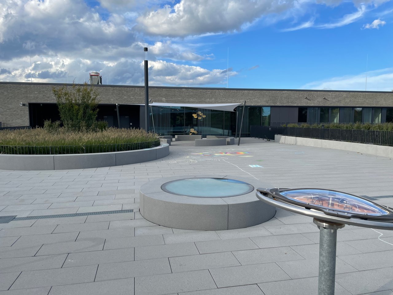 Schulhof auf dem Dach